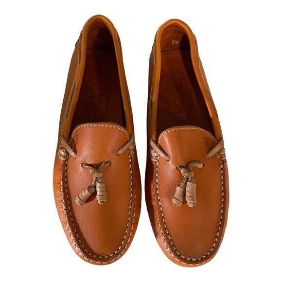 Tod’s Women’s Gommino Tassle Loafer Shoes in Orange Nubuck Leather | Size 5.5 - Picture 4 of 13